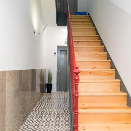 Center Iv Apartment *